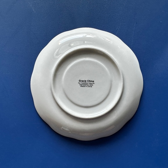 Gracie China Chintz Pattern Saucer - Picture 2 of 2
